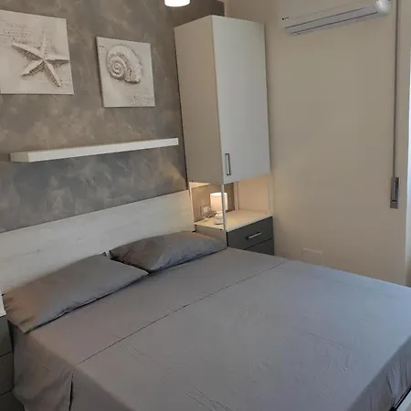Antica Dogana Apartments Terracina Exterior photo